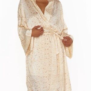 NWT | Show Me Your Mumu x Curateur | Harlow Robe | Animal Print | SZ O/S
